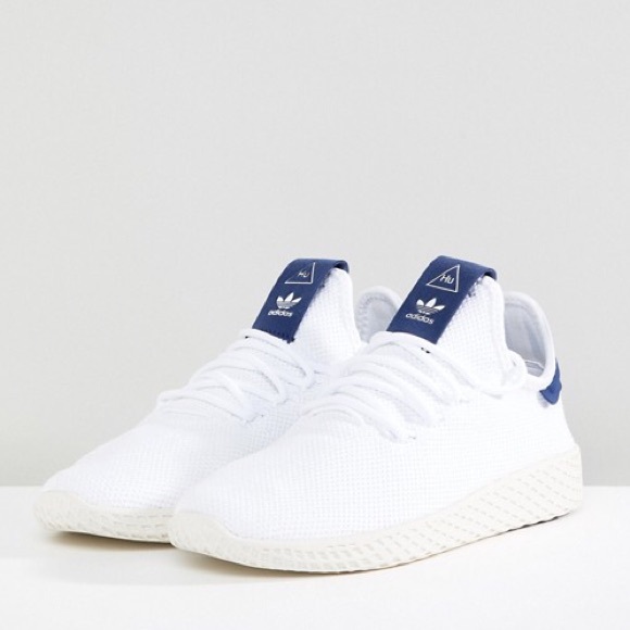 adidas Shoes - ADIDAS Originals Lace Up Sneakers